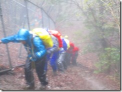 09 羽金山の上りはズルズル