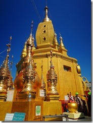 2-17黄金の仏塔