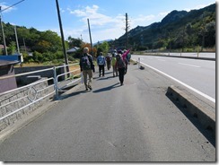 22右田ガ岳､勝坂登山口へIMG_2417