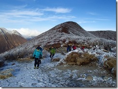 2-03段原に上がってきました、後は北大船山