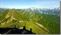 017右に剱岳、立山連峰