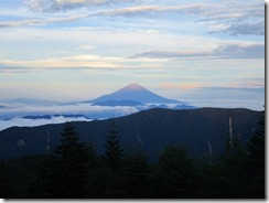 2-10千枚小屋より 富士山