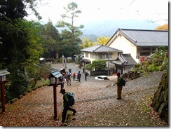 30弘法寺に無事に下山しましたPB073529