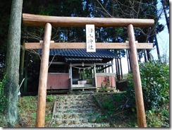 2-16白山神社があります