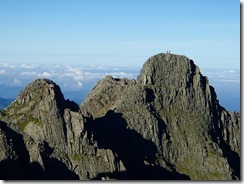 3-07最強のルート、ジャンダルムに登山者が二人