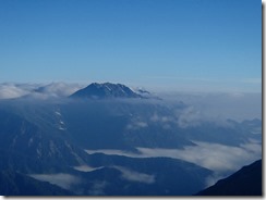 4-02遠く立山連峰が見えてます