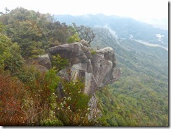 1-17亀次郎岩が見えています、後方は太郎丸岳？