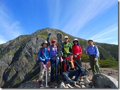 3-07小聖岳山頂から聖岳をバックに登頂写真