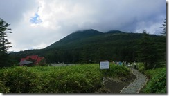 1-09麦草ヒュッテに帰ってきました。山は茶臼山