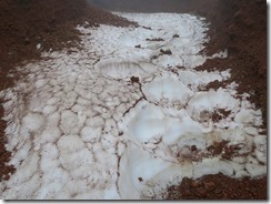 29火山礫の上に積雪