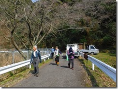 22式見ダムへ下山しました