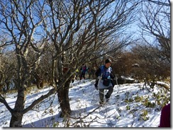 10猟師山より下山開始