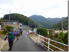 02住宅街を抜けて登山口へ