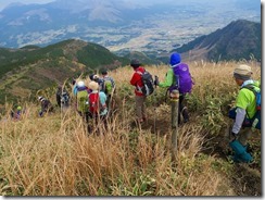 1-37分岐より俵山峠へ下山します