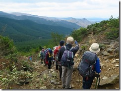 1-30一ノ峯、二ノ峯を望む