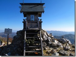 12国見岳山頂の祠