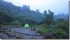 4-01今日は残念ながら雨、妙高山を目指します