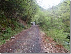 2-30ゲートのある駐車場へ下山しました