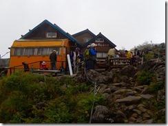 14蓼科山山頂ヒュッテ