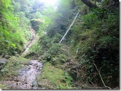 1-09１０メートルの梯子着